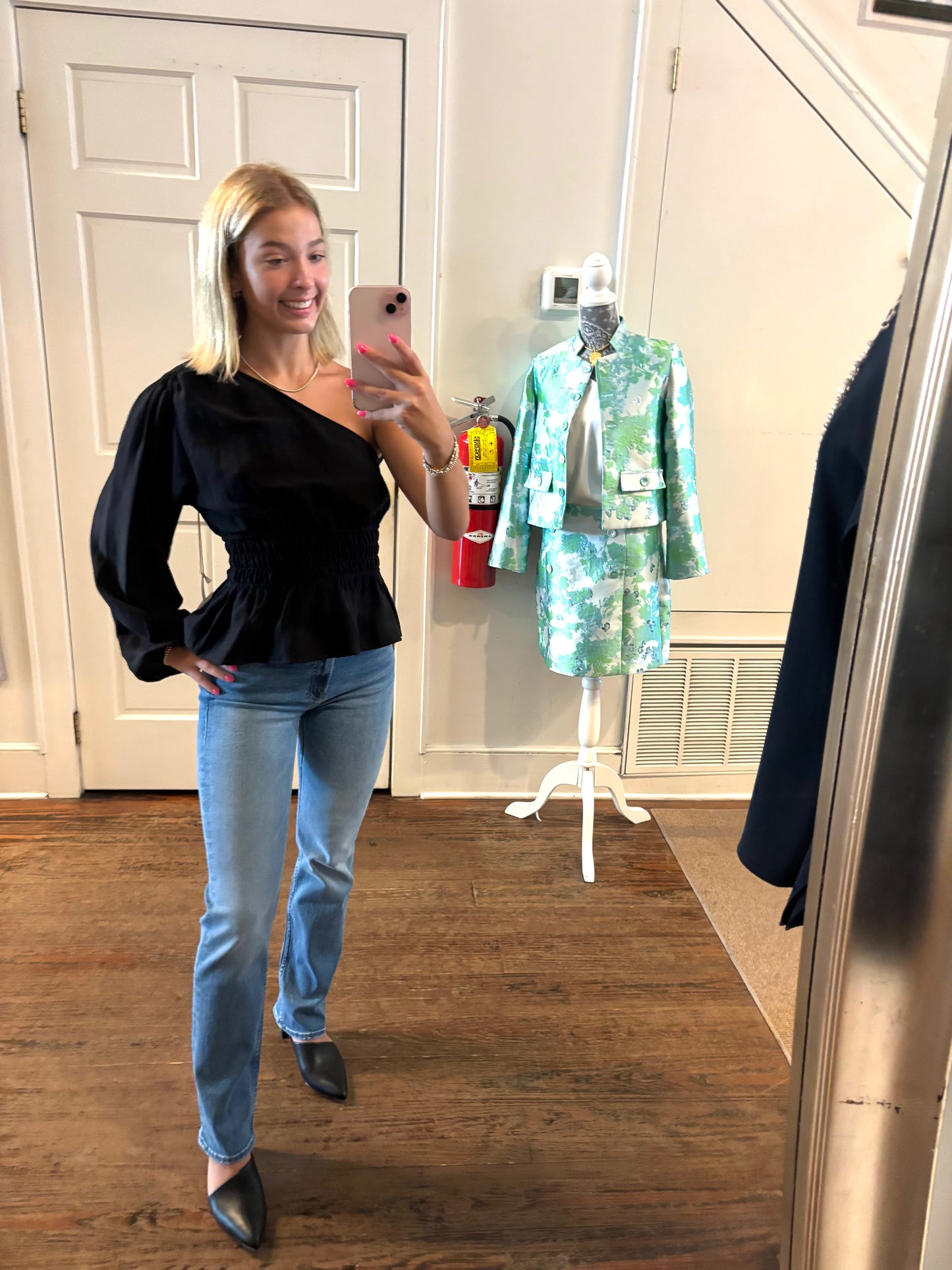 One shoulder Top
